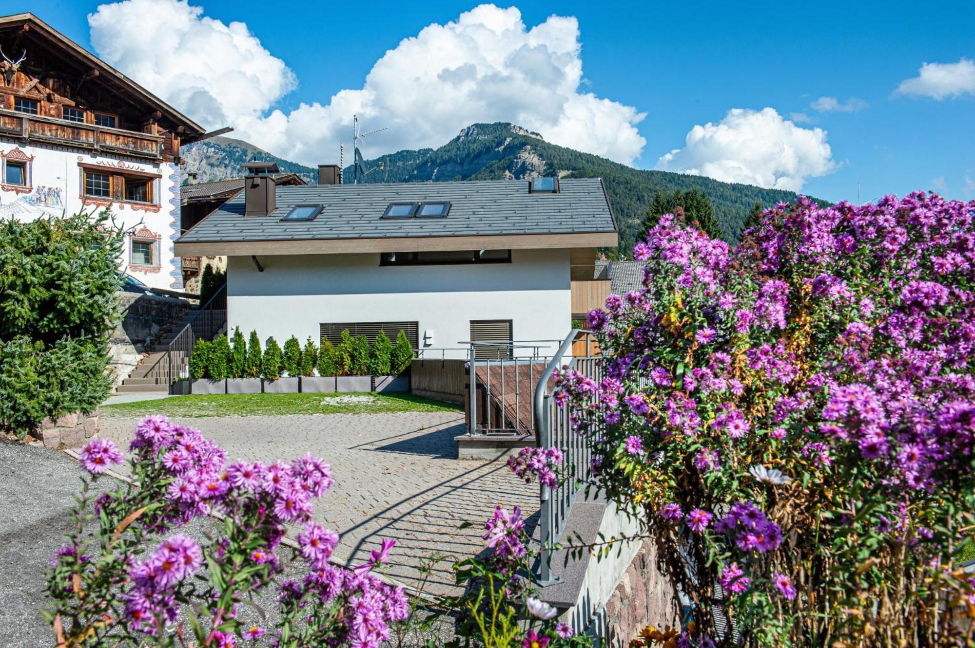 Apartments Dami Ortisei Exterior photo